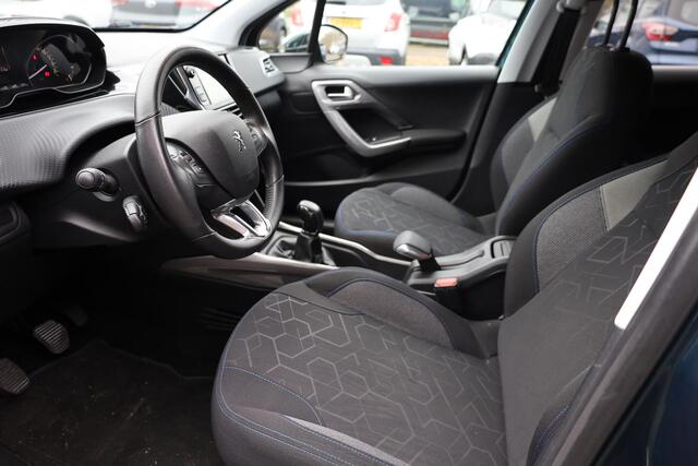 Peugeot 2008 1.2 PureTech Active TREKHAAK-AFN CARPLAY CRUISE PDC LMV DEALEROND.