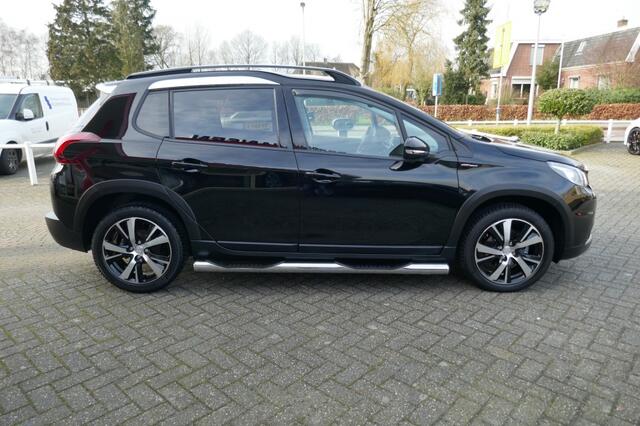 Peugeot 2008 1.2 PURETECH GT-LINE AUTOMAAT NAVI/TREKHAAK/CLIMA/CAMERA