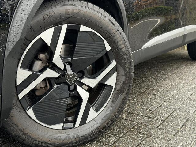 Peugeot 2008 GT Pack 1.2 PureTech 130PK EAT8 Automaat Navigatie, Camera Voor & Achter, Alcantara, Stoelverwarming, Massage