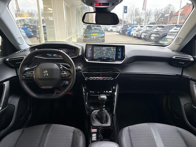 Peugeot 2008 1.2T 100pk Allure Pack | Adaptieve Cruise Control | Achteruitrijcamera | Trekhaak | Dealeronderhouden | Navigatie