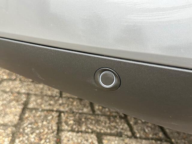 Peugeot 2008 1.2 HYB 145 ALLURE