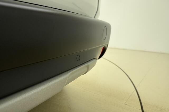 Peugeot 2008 1.2 PureTech Blue Lease Allure Camera l Climate Control l DAB l Apple Carplay/Android Auto l Navigatie l Bluetooth l LED l Panoramadak l PDC