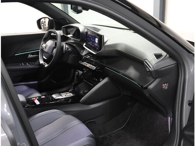 Peugeot 2008 1.2 Hybrid 136PK GT | 1ste eigenaar | AppleCarPlay/AndroidAuto | Climate Control | Cruise Control | 360'Camera | FULL LED | Navigatie | LMV | Parkeersensoren | Privacy Glass | Isofix | Two-Tone | Sfeerverlichting |