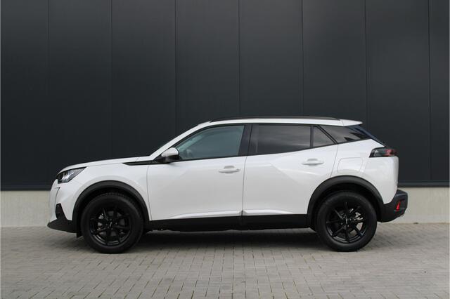 Peugeot 2008 1.2 PureTech Allure Pack - Camera - PDC - Cruise - DAB - Carplay - Airco Automatisch - Rijklaar