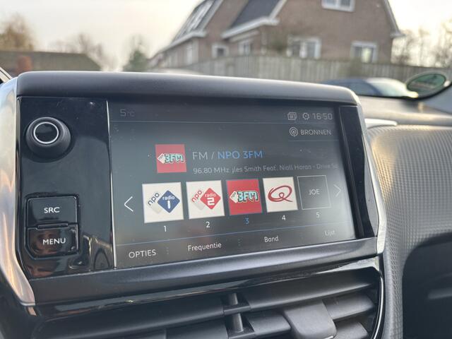 Peugeot 2008 1.2 Allure Automaat Carplay / Camera / All-Seasons