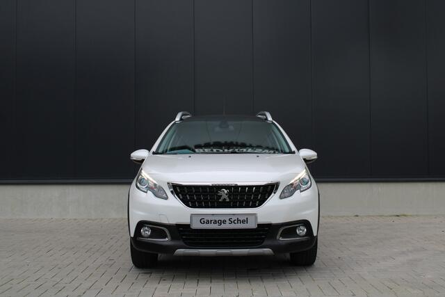 Peugeot 2008 1.2 PureTech Allure 110pk - Panoramadak - Trekhaak - Carplay - Camera - Navi - Cruise - Rijklaar
