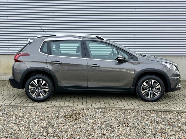 Peugeot 2008 1.2 110pk PureTech Allure [ navi,ecc,pdc,cruise,lmv,trekhaak ]