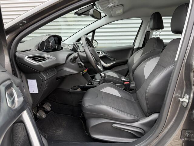 Peugeot 2008 1.2 110pk PureTech Allure [ navi,ecc,pdc,cruise,lmv,trekhaak ]