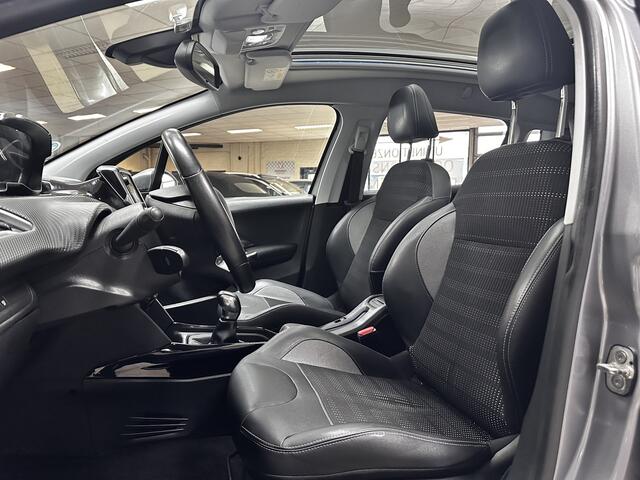 Peugeot 2008 1.2 PureTech Allure /D-Riem Verv. 85.000KM! /Pano-Dak! /Half Leder /Camera /Trekhaak /Apple + Android /DAB+! /Navi /Climat /Cruise /Elek. pakket /Bluetooth /16"LMV /PDC /Extra getint glas /LED Dagrijverl. /Dakra