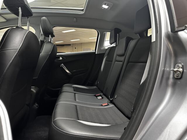 Peugeot 2008 1.2 PureTech Allure /D-Riem Verv. 85.000KM! /Pano-Dak! /Half Leder /Camera /Trekhaak /Apple + Android /DAB+! /Navi /Climat /Cruise /Elek. pakket /Bluetooth /16"LMV /PDC /Extra getint glas /LED Dagrijverl. /Dakra