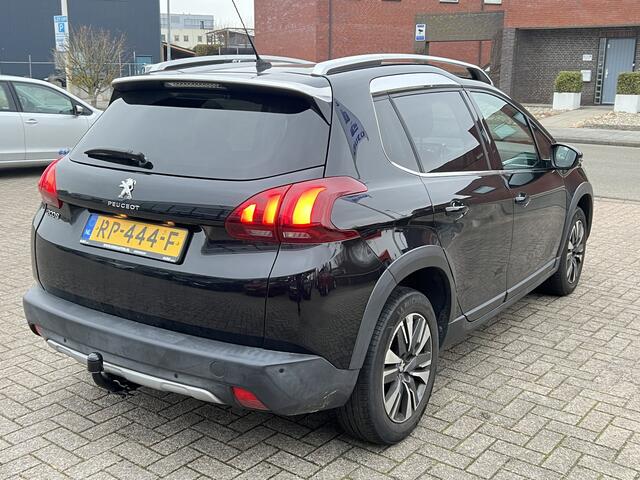 Peugeot 2008 1.2 Turbo 110 pk Allure Navigatie Trekhaak Carplay Clima + Cruise Controle Parkeersensoren Lichtmetalen Velgen Getint Glas NL Auto