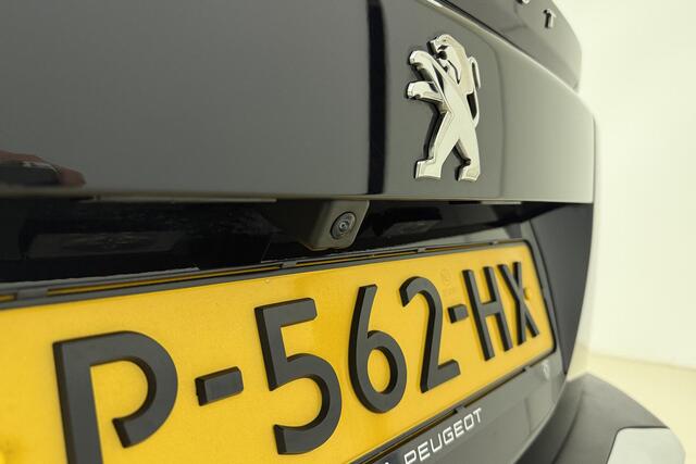Peugeot 2008 1.2 PureTech Allure Pack 130 PK | Handgeschakeld | Camera | Parkeersensor | Cruise Control | Touchscreen | Mirror screen | Licht Metalen Velgen | 1e eigenaar