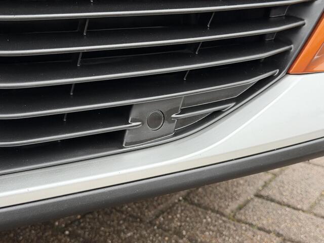 Peugeot 2008 GT-Line 1.2 PureTech 130PK EAT8 Automaat Navigatie, Achteruitrijcamera, Leder, Panoramadak, Stoelverwarming, Massage, Trekhaak