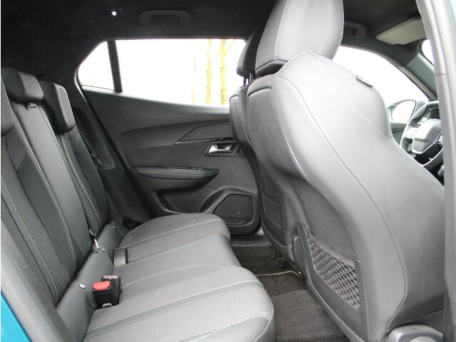 Peugeot 2008 1.2 Hybrid 136 GT Automaat | Navi / Camera / Climate