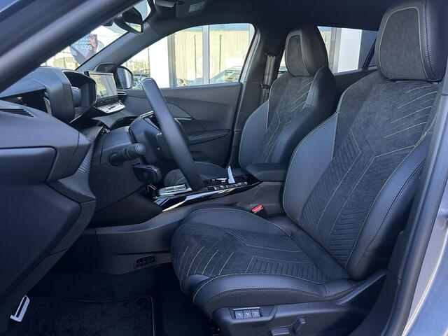 Peugeot 2008 1.2 Hybrid 145 GT | Alcantara | Stoelmassage/-verwarming | Keyless Entry/Start | Full LED | Climate Control | Adaptive Cruise Control | Apple Carplay/Android Auto | Navigatie | Draadloze telefoonlader | Dodehoek | Parkeercamera/-sensoren |