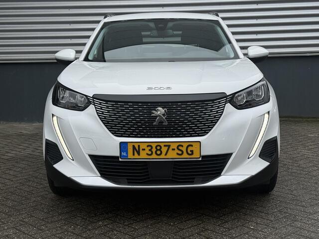 Peugeot 2008 Allure 1.2 Turbo 130pk EAT8 | NAVI | CLIMA | PARKEERHULP | CRUISE CONTROL | KEYLESS START | DAB+ | EXTRA GETINTE RUITEN |