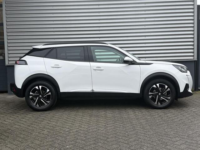 Peugeot 2008 Allure 1.2 Turbo 130pk EAT8 | NAVI | CLIMA | PARKEERHULP | CRUISE CONTROL | KEYLESS START | DAB+ | EXTRA GETINTE RUITEN |