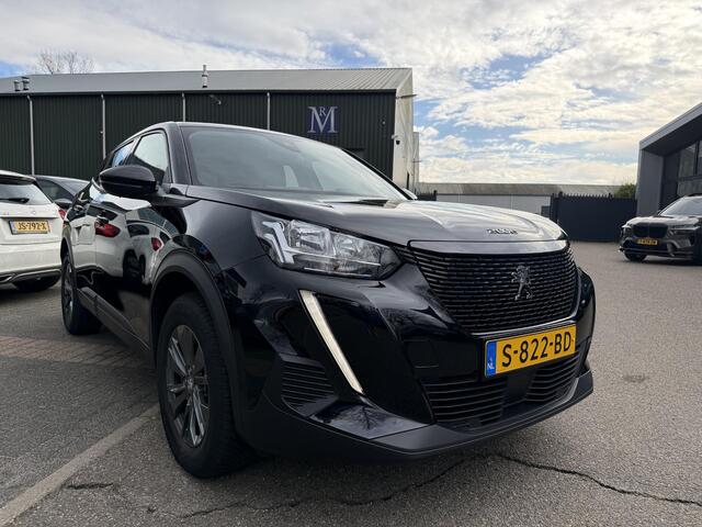 Peugeot 2008 1.2 PureTech Active Pack 131PK | AUTOMAAT | CAMERA | NAVIGATIE | AFN. TREKHAAK RIJKLAAR GELEVERD MET 12 MND BOVAG GARANTIE |