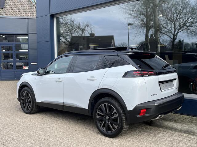 Peugeot 2008 1.2 Hybrid 145 GT Automaat Hybride | Panorama Schuif-/Kanteldak | Alcantara Stoelen met Verwarming en Massage | Navigatie | 360 Graden Camera | 18 Inch Evissa | Keyless Entry | Full LED Verlichting | Zwart Dak | Dode Hoek Detectie | Cruise Control Adapti