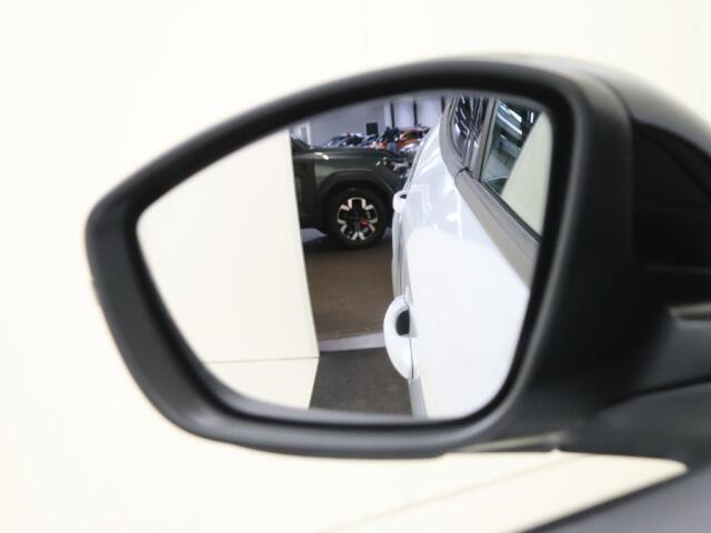 Peugeot 2008 1.2 PureTech 100 Allure | Navigatie | Climate Control | Camera |
