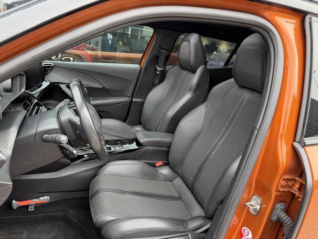 Peugeot 2008 1.2 Turbo 130PK GT-Line | Panorama Schuif-Kanteldak | Navigatie via Telefoon | Trekhaak 1200KG | Cruise Control | Dodehoek detectie | Full LED Verlichting | Keyless Start | 18" Lichtmetalen Velgen EVISSA | Climate Control | Camera | Parkeersensoren |