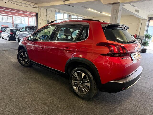 Peugeot 2008 1.2 PureTech Allure*2017*Facelift*NAVI*LED