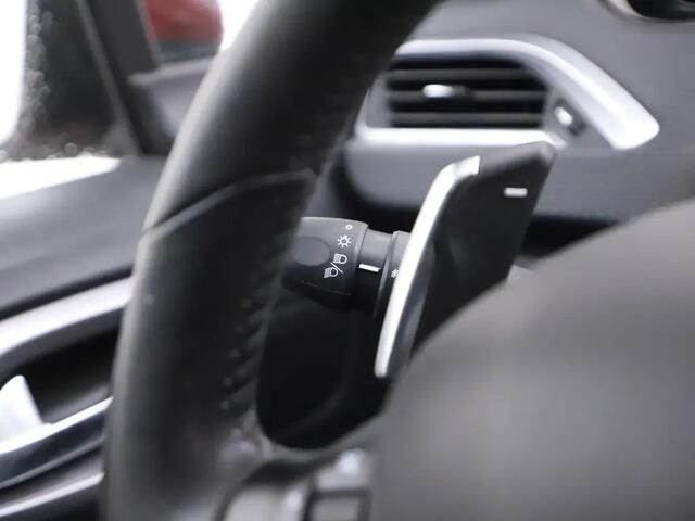 Peugeot 2008 1.2 PureTech Blue Lion | Org.NL | Navi | Trekhaak | 01-2017 21.262 KM