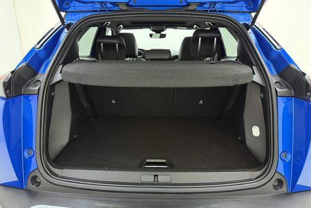 Peugeot 2008 1.2 PureTech GT 130 PK | Navigatie | Panoramadak | Keyless | Stoelverwarming | Camera | Climate control | Zwart dak