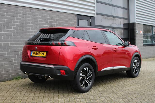 Peugeot 2008 1.2 PureTech Allure / Carplay / Keyless / N.A.P.