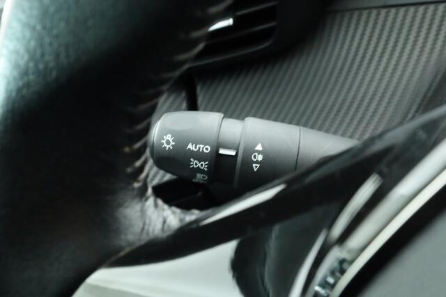 Peugeot 2008 1.5 BlueHDi Active | Navi by Apple CarPlay | Airco | Cruise Ctrl. | PDC A | LED | DAB