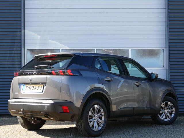 Peugeot 2008 1.2 PureTech Active Pack | 100PK | Trekhaak | Cruise Control | Parkeer Sensoren Achter | Airco | Navigatie | Climate Control |