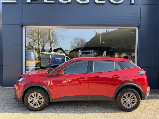 Peugeot 2008 1.2 Turbo 100 PK Active Pack | Trekhaak 1200 KG | LED Verlichting | Navigatie via Telefoon | Camera | Parkeersensoren | Climate Control | Cruise Control | Lichtmetalen velgen |
