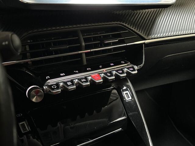 Peugeot 2008 1.2 PureTech Allure Sport 131Pk (VIRTUAL COCKPIT, APPLE CARPLAY, 360 CAMERA, KEYLESS, LEDER, SPORTSTOELEN, GETINT GLAS, LM VELGEN, CRUISE, NIEUWSTAAT)