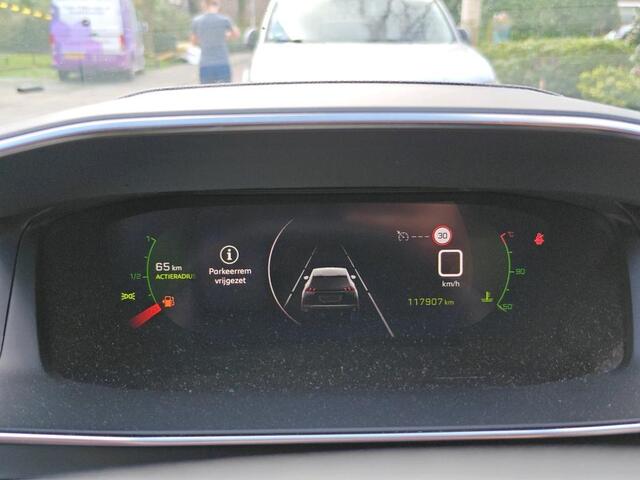 Peugeot 2008 1.2 PureTech Blue Lease Allure NL-AUTO | TREKHAAK | CAMERA