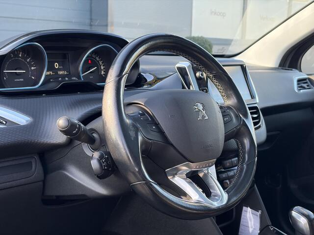 Peugeot 2008 1.2 PureTech Allure 2e Eigenaar,Pano,Navi,Trekhaak,Camera,110pk,Pdc,Clima,Cruise,Halfleder,N.A.P,Dealer Onderhouden,Apple Carplay/Android Auto,Apk tot 12-2026