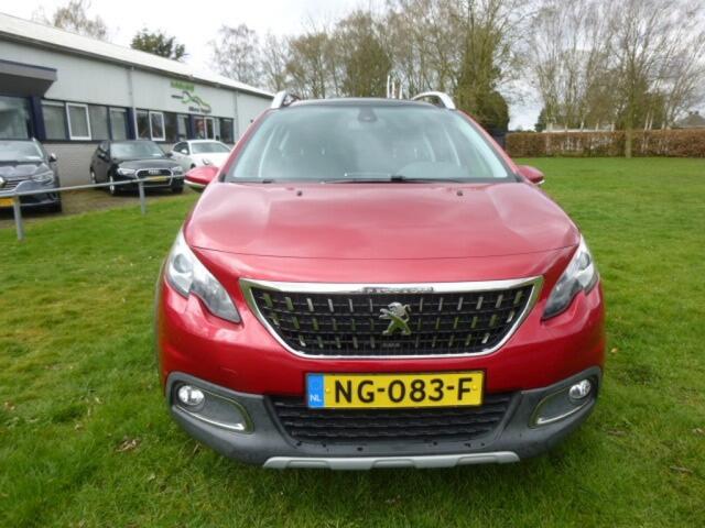 Peugeot 2008 1.2 PURETECH ALLURE / Pano dak/ Aplle Carplay/