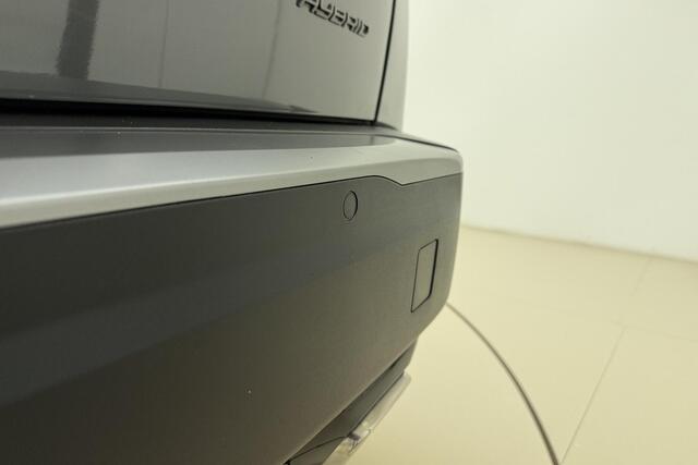 Peugeot 2008 1.2 Hybrid 145 Allure | Climate & Cruise Control | Parkeersensoren voor + achter | AppleCarplay/Android Auto