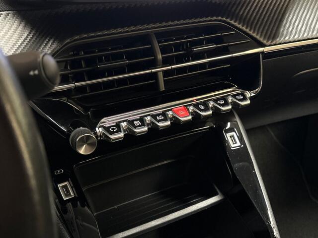 Peugeot 2008 1.2 PureTech Sport (APPLE CARPLAY, NAVIGATIE, PARKEERSENSOREN, SPORTSTOELEN, CRUISE, LANE ASSIST, NIEUWE APK, NIEUWSTAAT)