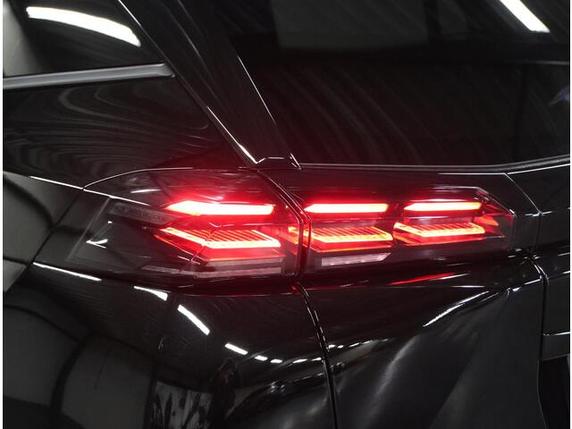 Peugeot 2008 1.2 Hybrid 145 GT | VOORRAAD KORTING ¤7001,- | Navigation Pack | Vision Pack | Drive Assist Plus Pack | Voyageur Pack