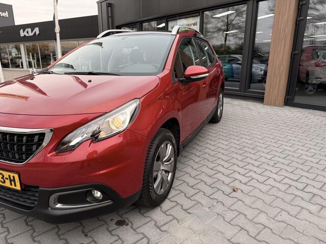 Peugeot 2008 1.2 PureT. Blue Lion panorama dak