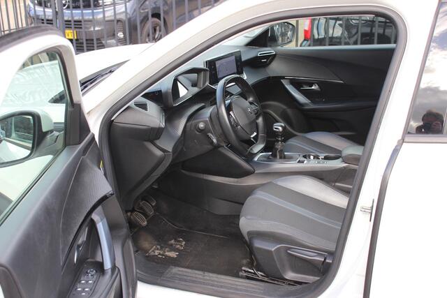 Peugeot 2008 1.2 PureTech Allure, Lesauto met dubbele bediening