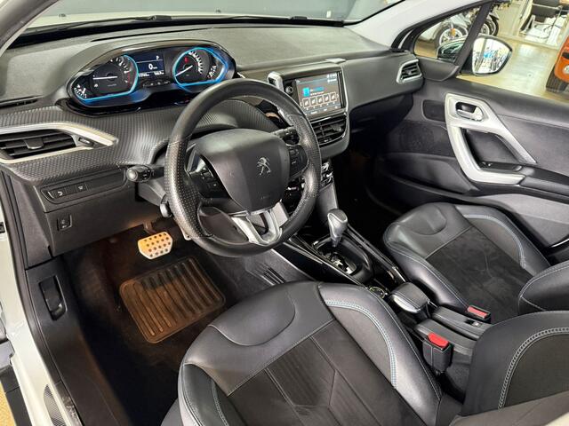 Peugeot 2008 1.2 PureTech Allure | Navi | Automaat