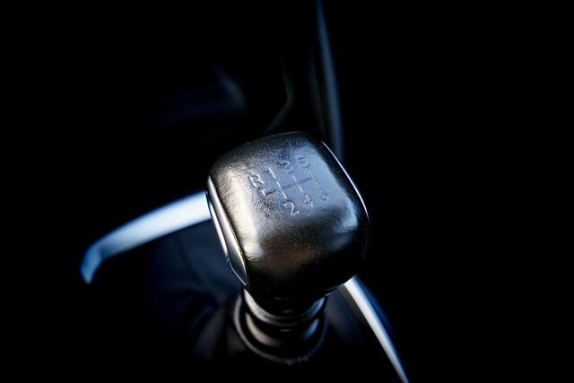 Peugeot 2008 1.2 131 PK PureTech Allure | 1 e Eign | 3D-I-Cockpit | Hoge zit / Instap | Ned Auto | Clima | Peugeot Connect 3D Navigatie | Clima | Pdc | Cruise | Keyless entry | Apple Carplay/Android Auto |