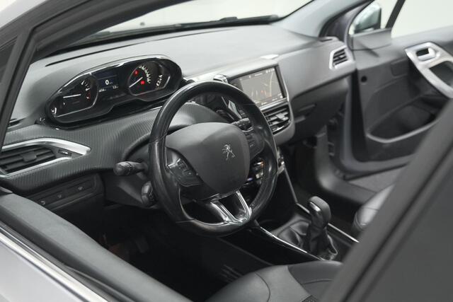 Peugeot 2008 PureTech 110 Allure | Panoramadak | Apple Carplay | Navigatie | Parkeersensoren