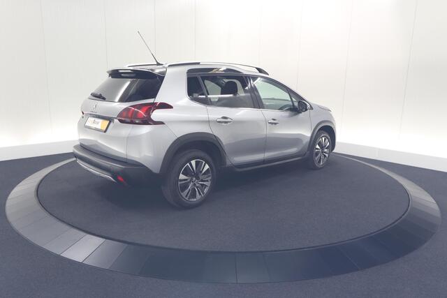 Peugeot 2008 PureTech 110 Allure | Panoramadak | Apple Carplay | Navigatie | Parkeersensoren