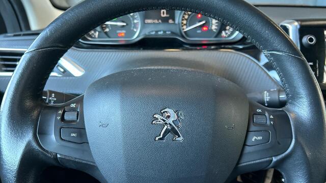 Peugeot 2008 1.2 PureTech Active BUITENLANDSE PAPIEREN