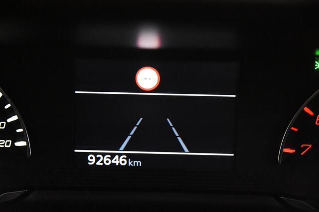 Peugeot 2008 1.5 BlueHDi Style *1ste Eigenaar*Navigatie*Trekhaak*