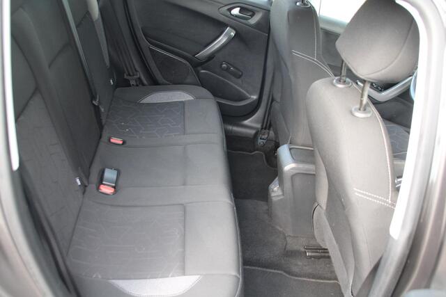 Peugeot 2008 1.2 PureTech Blue Lion Automaat Airco Navi Carplay 1e eigenaar