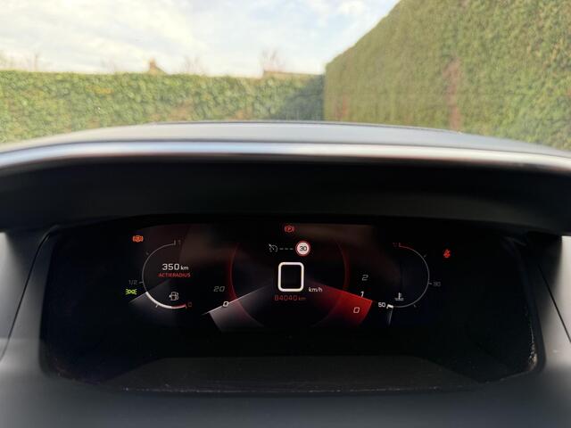 Peugeot 2008 1.2 Turbo 130 PK GT | Panorama Schuif-Kanteldak | Navigatie | 3D Digitale Cockpit | Cruise Control | Dodehoek detectie | Full LED Verlichting | Keyless Start | Climate Control | Camera | Parkeersensoren |