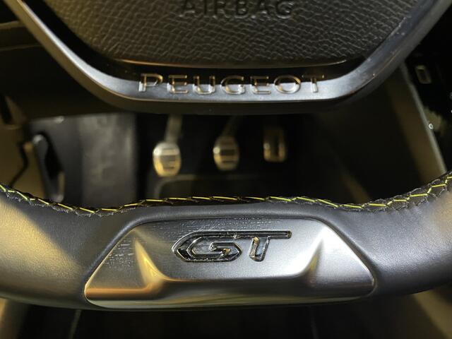Peugeot 2008 1.2 PureTech GT NAVIGATIE-DRAADLOZE TELEFOONLADER-ACHTERUITRIJCAMERA-CLIMATE CONTROL